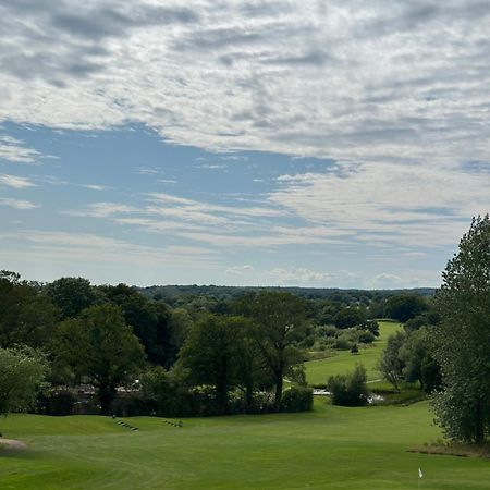 טנטרדן London Beach Country Hotel & Golf Club מראה חיצוני תמונה