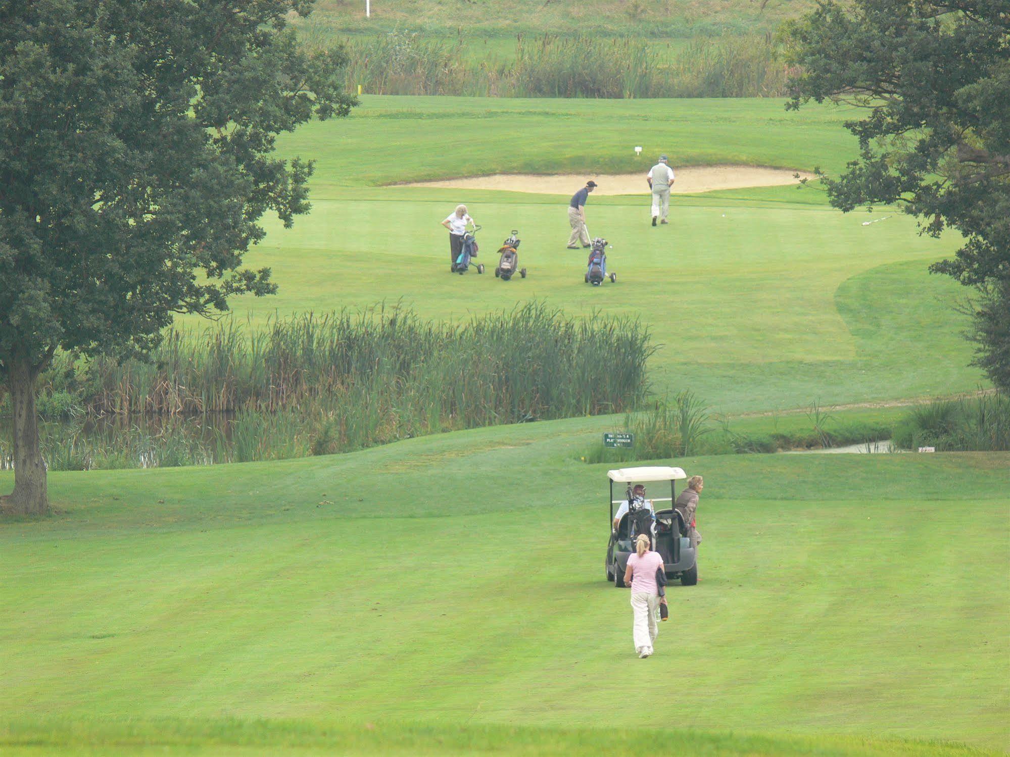 טנטרדן London Beach Country Hotel & Golf Club מראה חיצוני תמונה